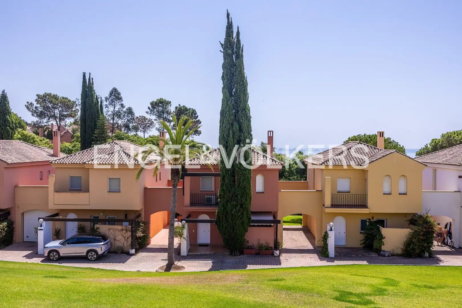 Vista exterior de Casa o chalet en venta en Islantilla con Calefacción, Jardín privado y Terraza