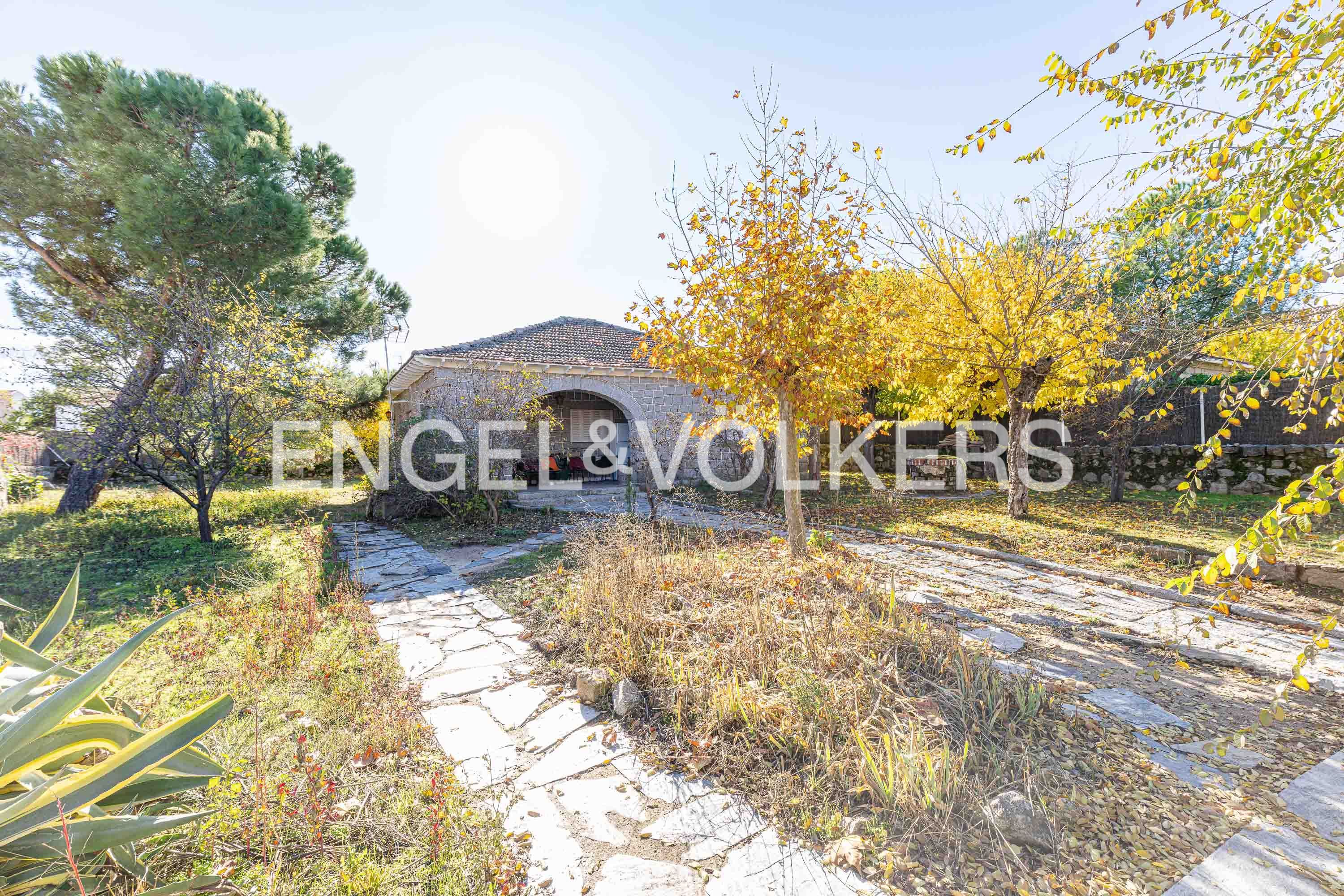 House or chalet for sale in Galapagar  with Heating and Private garden