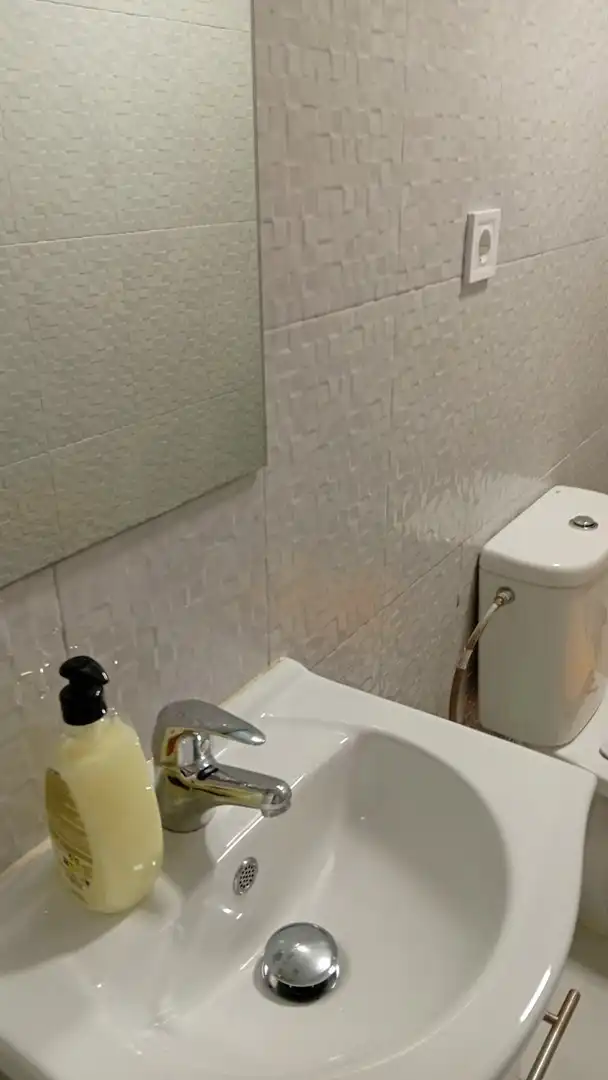 Baño de Piso para compartir en Madrid con Aire acondicionado, Calefacción y Jardín privado