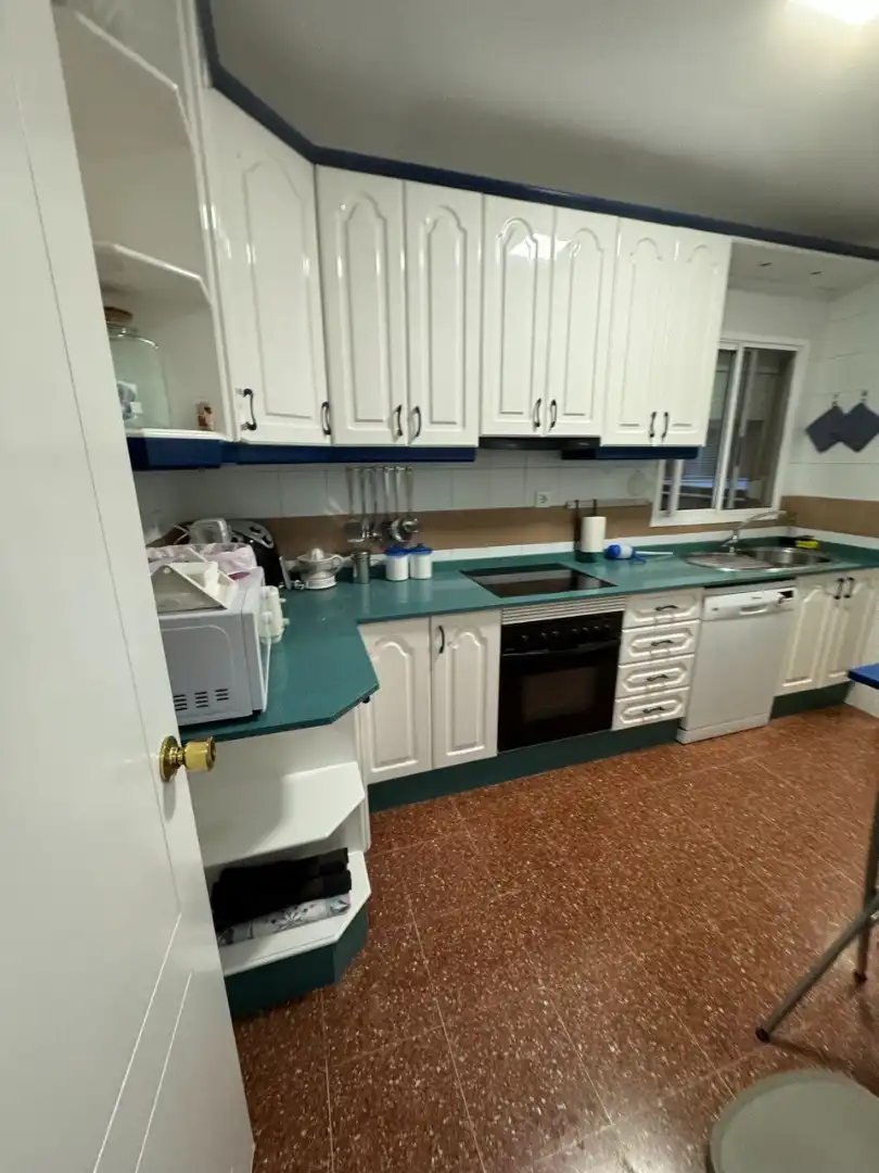 Cocina de Apartamento de alquiler en San Bartolomé de Tirajana con Aire acondicionado, Amueblado y Horno