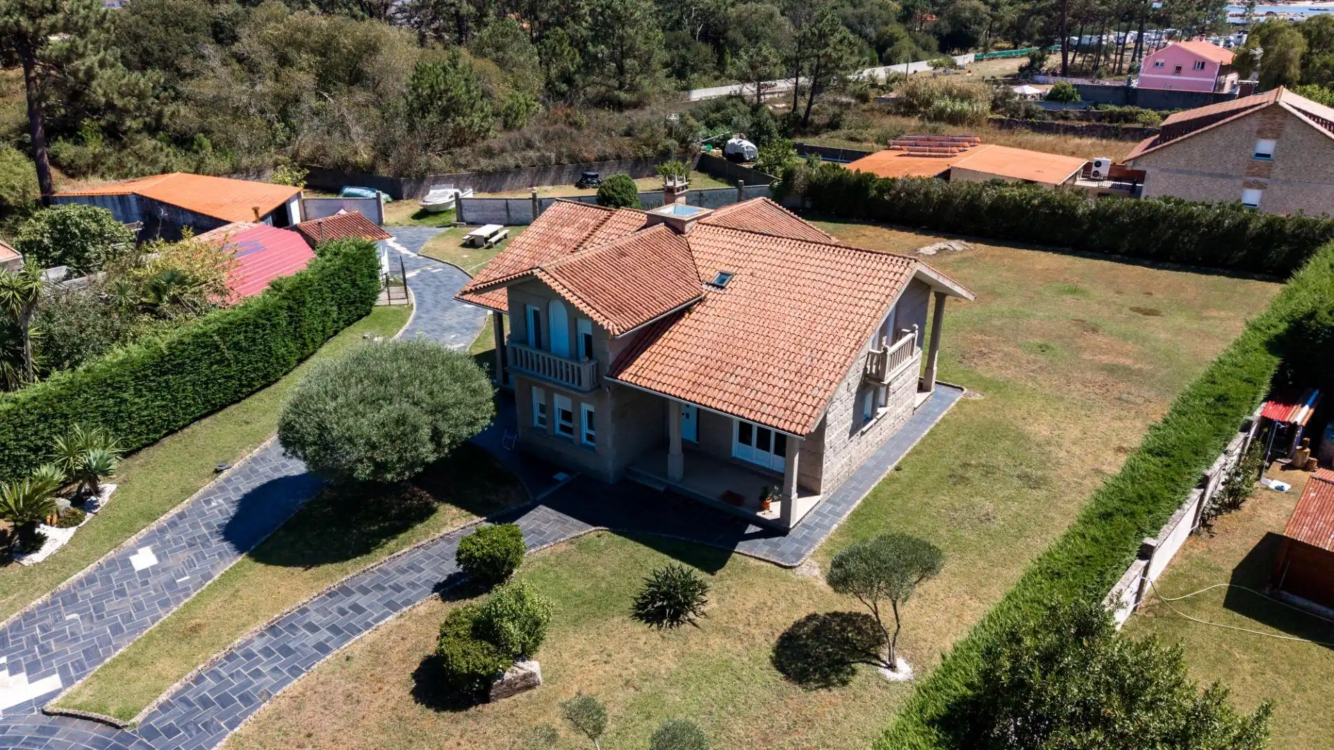 Vista exterior de Casa o chalet en venta en A Illa de Arousa  con Calefacción, Jardín privado y Terraza