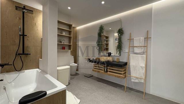 Piso en Alquiler en Del Mar, 14 en Playa Bajadilla - Puertos