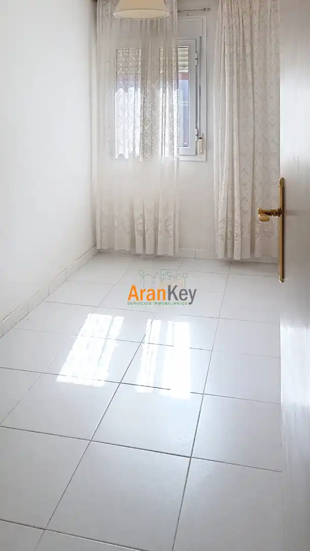 Piso en venta en Calle de los Olmos, Foso - Moreras