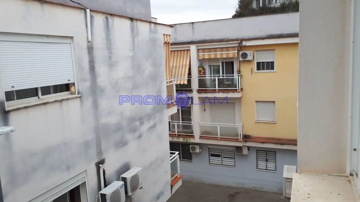 Vista exterior de Pis en venda en Coria del Río amb Terrassa