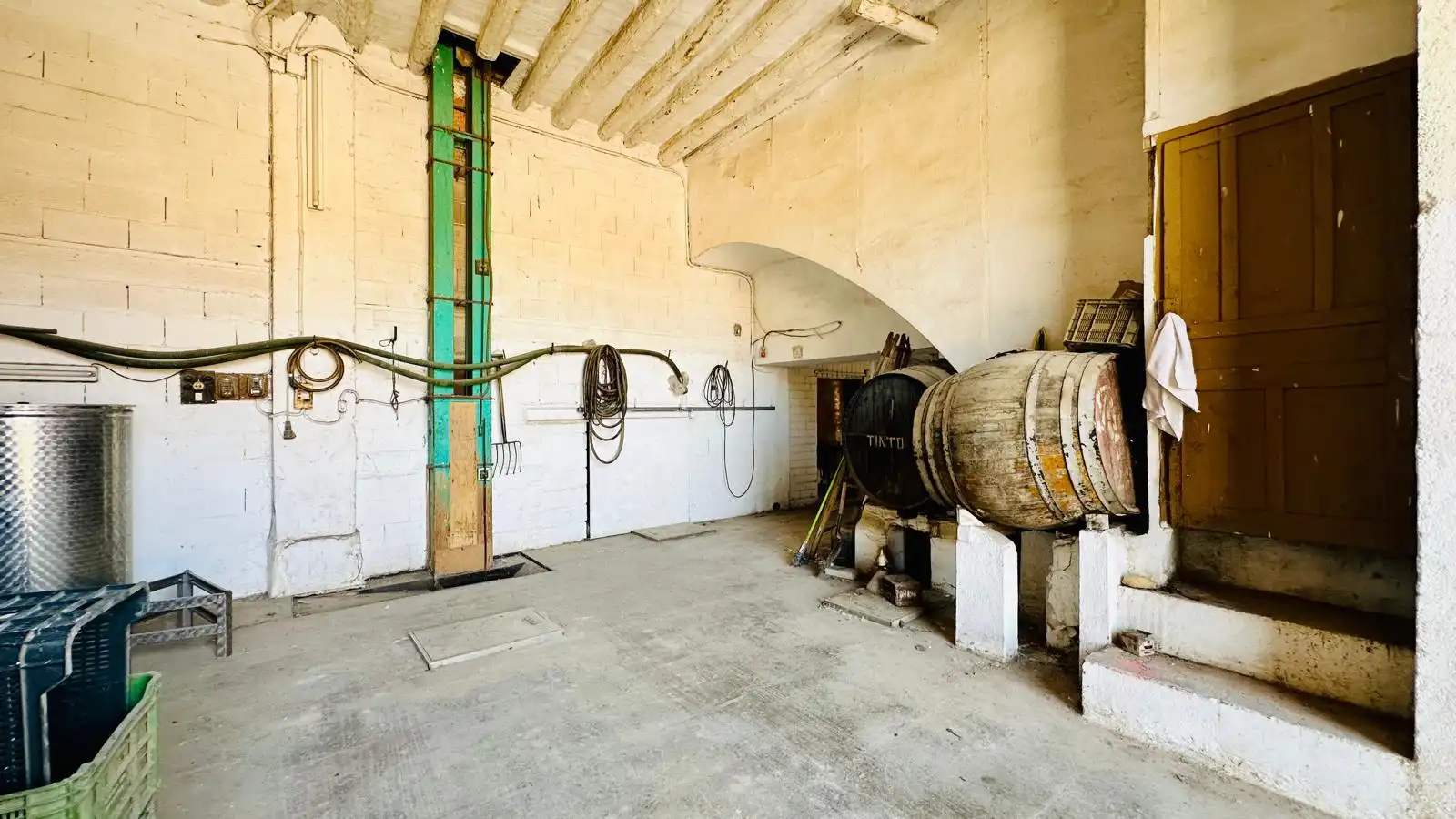 Nave industrial en venta en Cretas