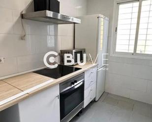 Kitchen of Flat for sale in  Sevilla Capital  with Air Conditioner, Heating and Terrace