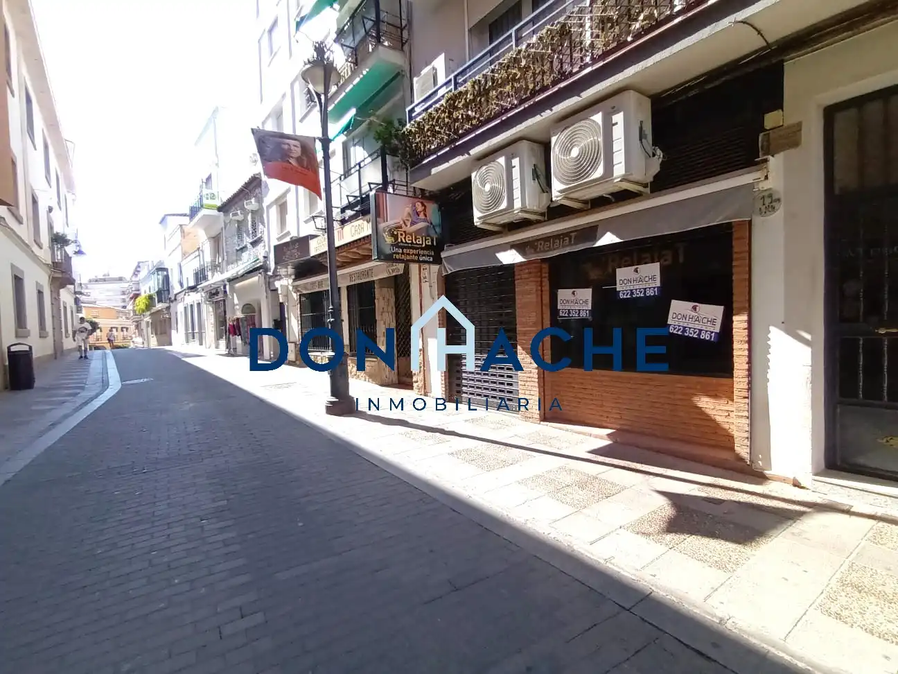 Local commercial à louer à Calle José Ramón Mélida 26