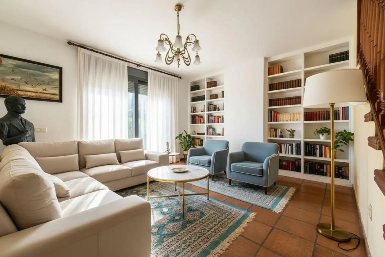 Sala d'estar de Casa o xalet en venda en Mairena del Aljarafe amb Aire condicionat, Calefacció i Jardí privat