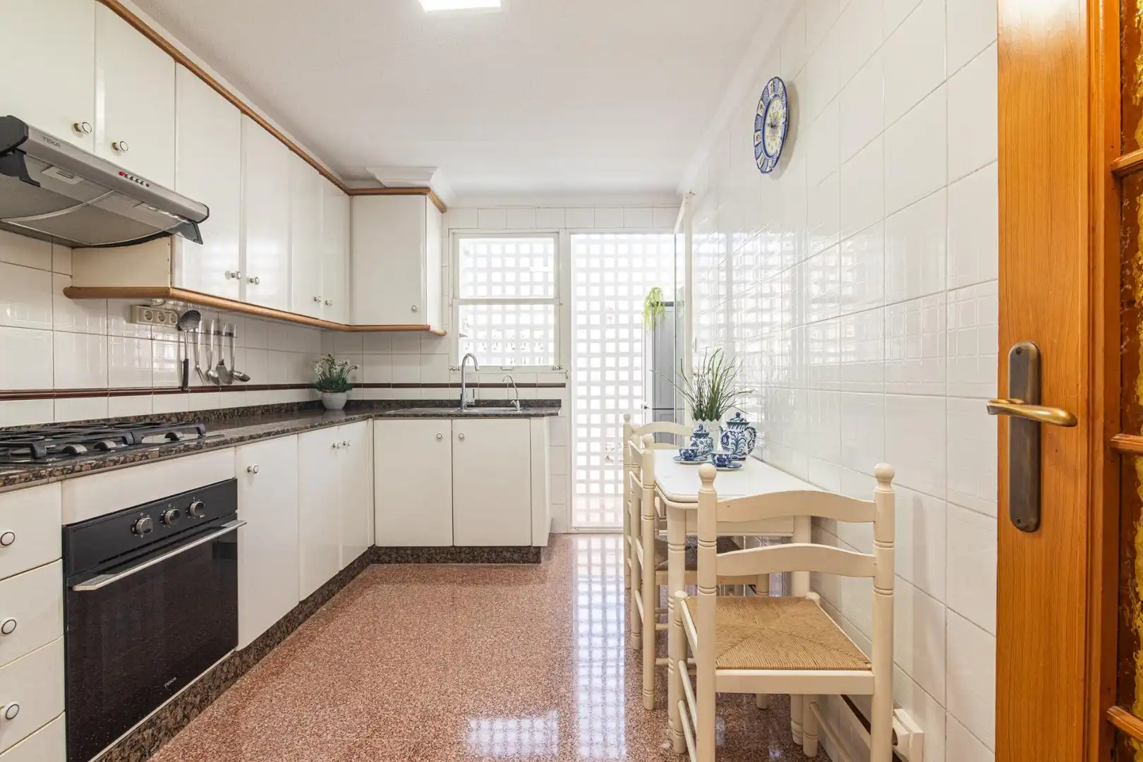 Cuina de Pis en venda en Santa Pola amb Aire condicionat, Calefacció i Terrassa