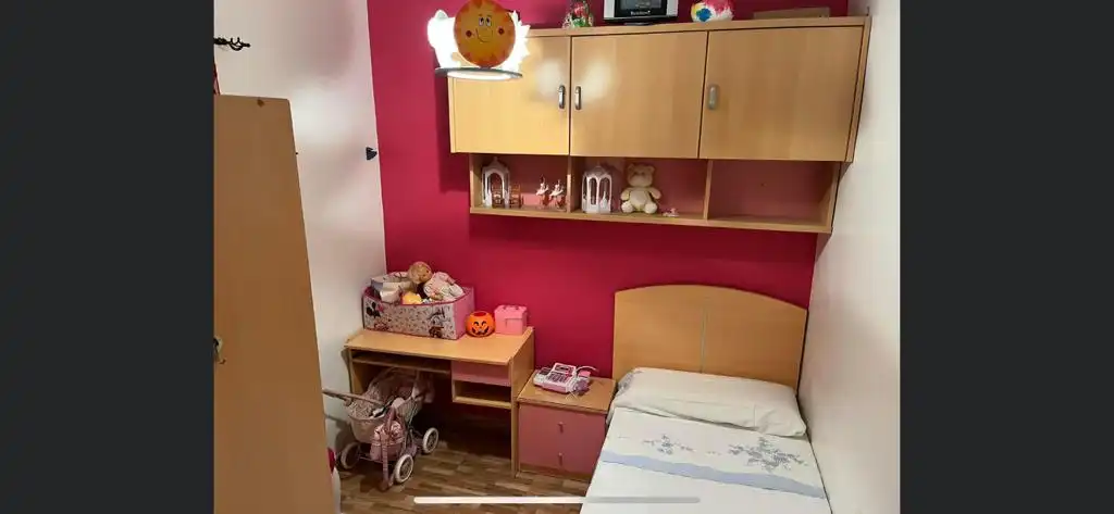 Dormitori de Casa o xalet en venda en Loja amb Moblat