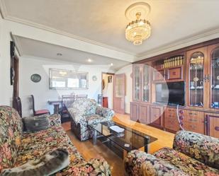 Living room of Flat for sale in  Madrid Capital