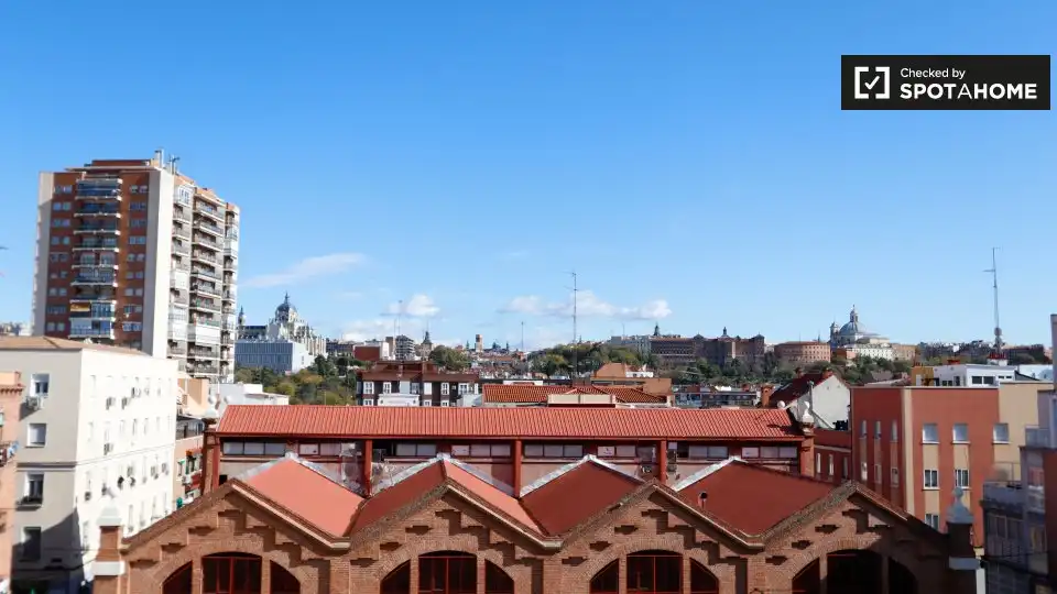Vista exterior de Pis de lloguer en Madrid amb Aire condicionat, Calefacció i Moblat