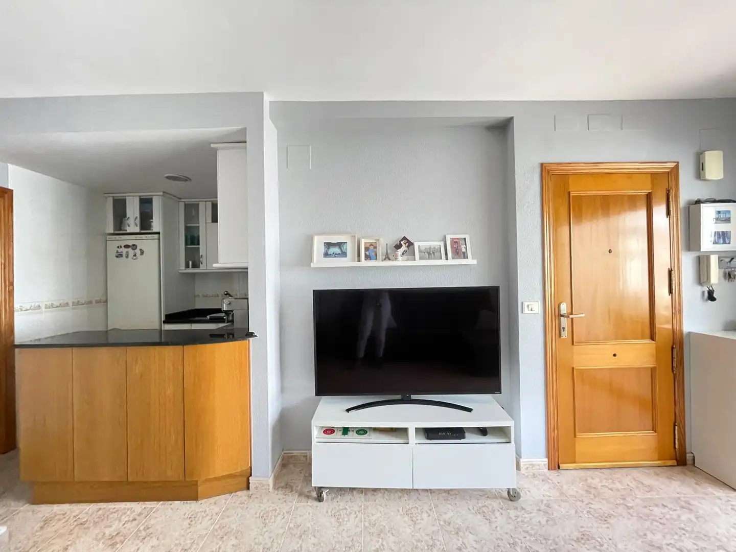 Sala d'estar de Apartament en venda en Moncofa amb Terrassa, Moblat i Forn