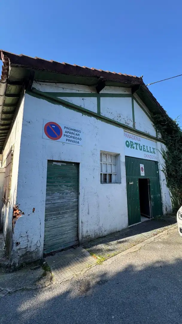 Fabrikhallen zum Verkauf in Ortuella