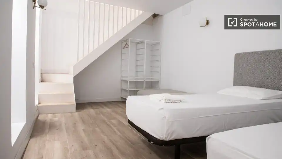 Appartamento con balcone in affitto a Centro, imagen 11