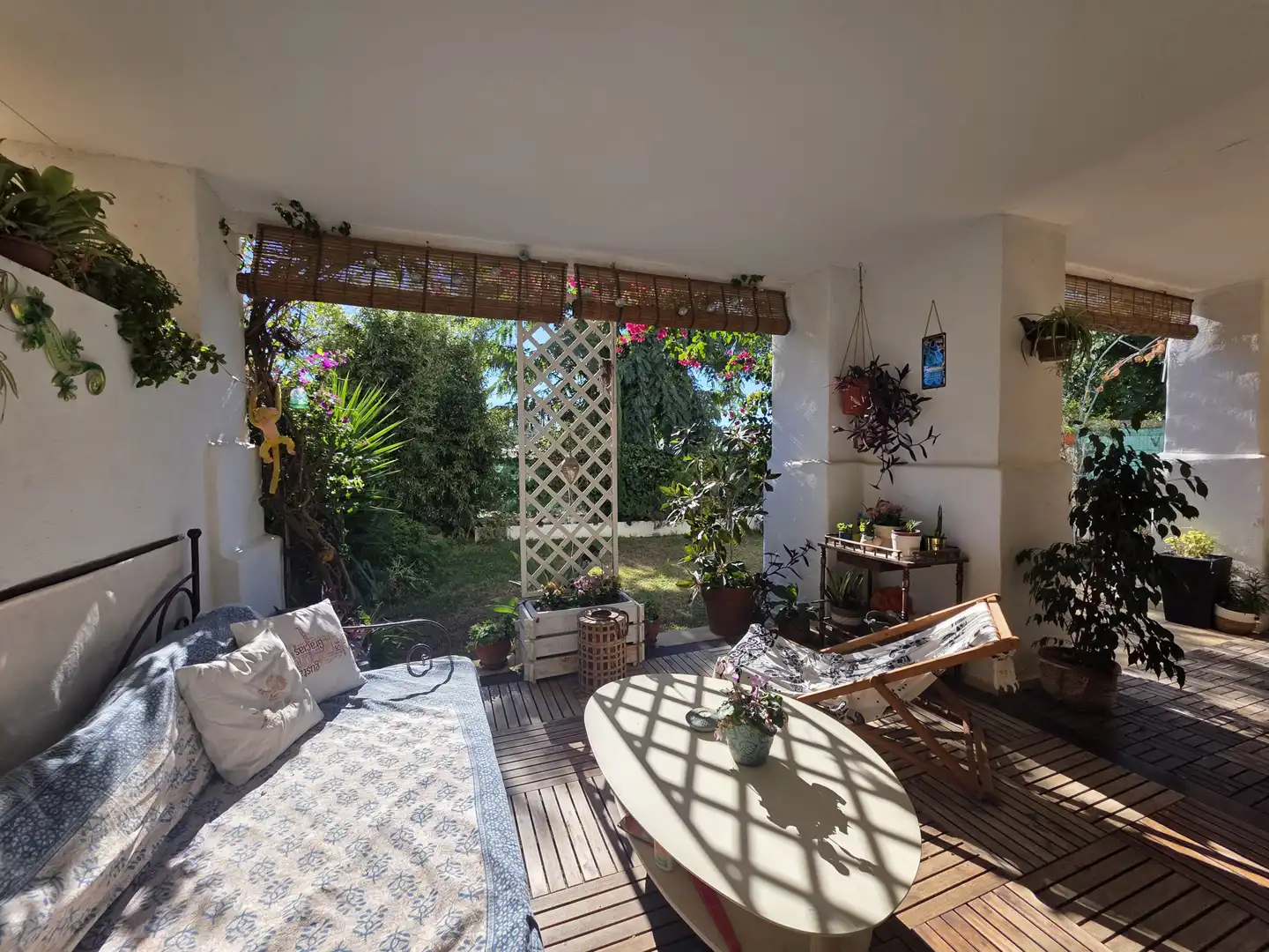Garten von Erdgeschoss zum Verkauf in La Alcaidesa mit Klimaanlage, Privatgarten und Terrasse