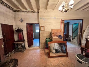 Semi-detached house for sale in Mosén Emilio