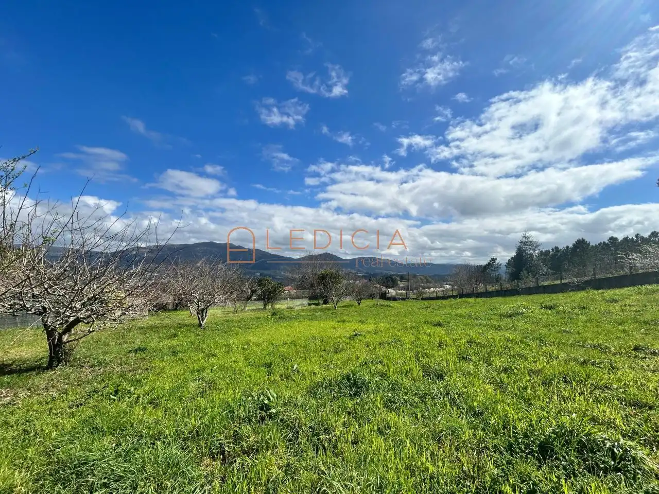 Terreno en venta en Redondela