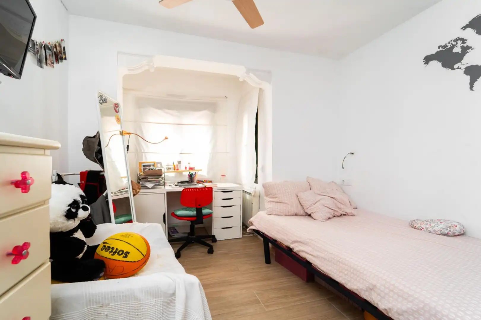 Bedroom of Flat for sale in  Palma de Mallorca  with Air Conditioner, Terrace and Storage room