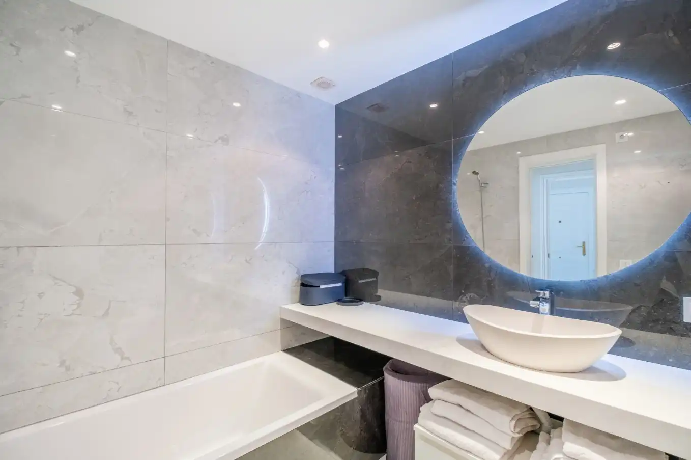 Badezimmer von Wohnung zum Verkauf in Marbella mit Klimaanlage, Heizung und Privatgarten