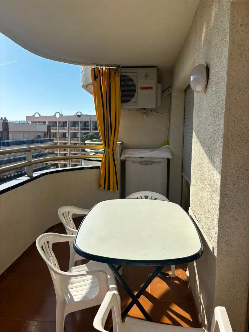 Terraza de Apartamento en venta en Salou con Aire acondicionado, Amueblado y Piscina comunitaria