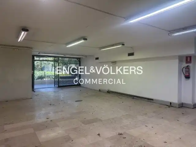 Büro zum Verkauf in Esplugues de Llobregat