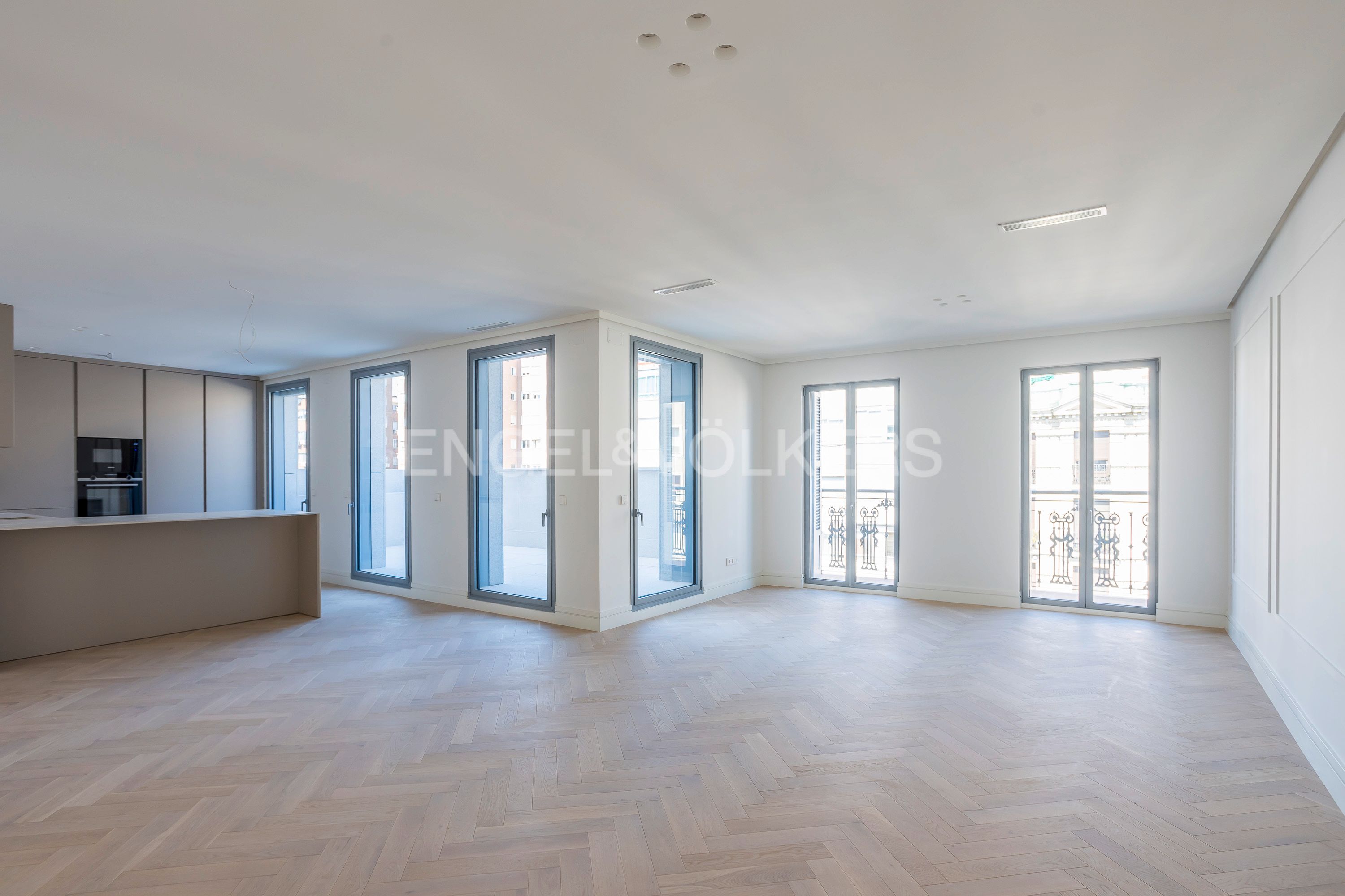 Exterior view of Attic to rent in  Madrid Capital  with Heating and Balcony