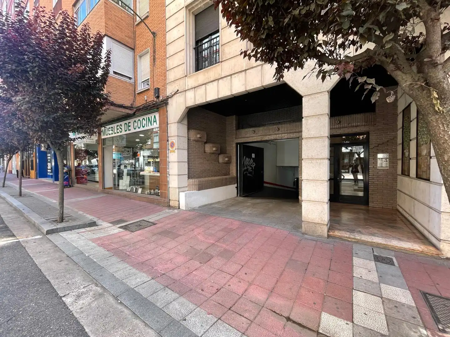 Außenansicht von Garage zum Verkauf in Valladolid