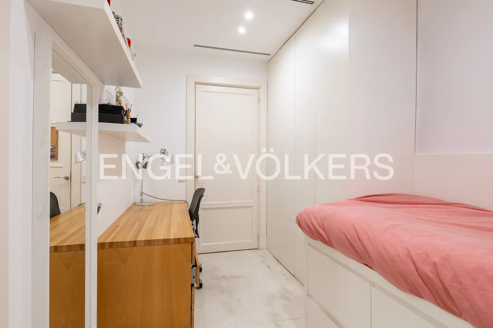 Habitación de Piso de alquiler en Madrid con Aire acondicionado, Calefacción y Parquet