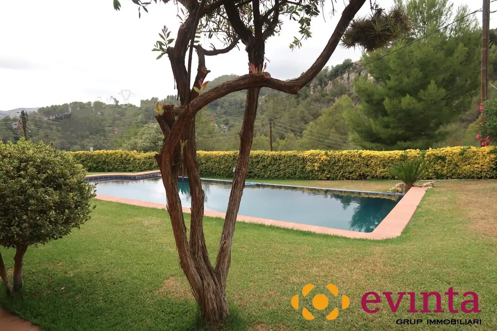 Piscina de Casa o chalet en venta en Vallirana con Calefacción, Jardín privado y Terraza
