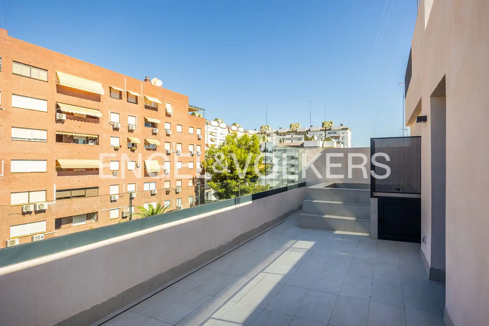 Terraza de Piso en venta en Sevilla con Aire acondicionado, Calefacción y Piscina