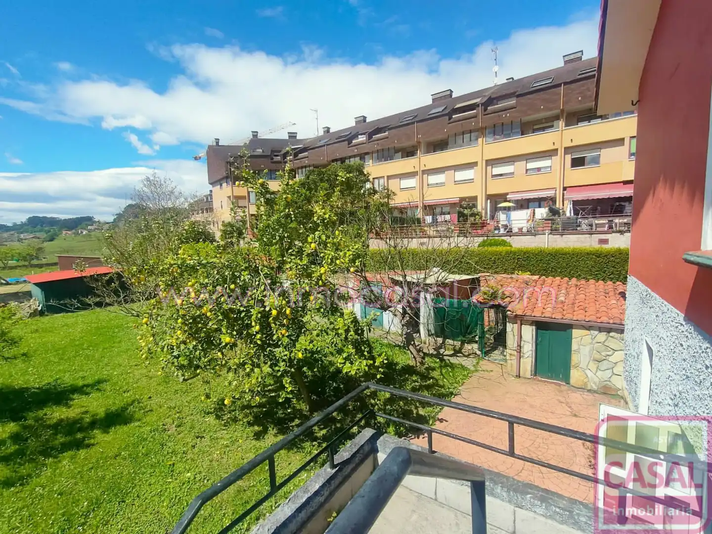 Vista exterior de Casa o chalet en venta en Castrillón con Calefacción, Terraza y Trastero