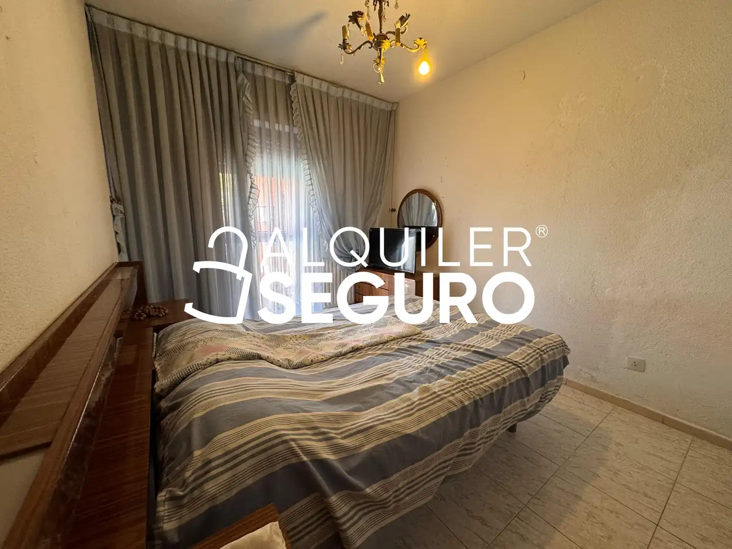 Bedroom of Flat for rent in Madrid  with Heating and Furnished