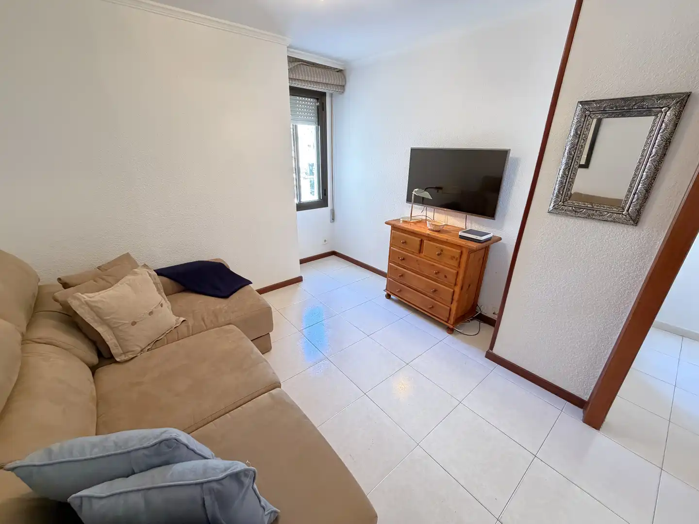 Sala de estar de Piso de alquiler en Alicante / Alacant con Aire acondicionado, Terraza y Amueblado