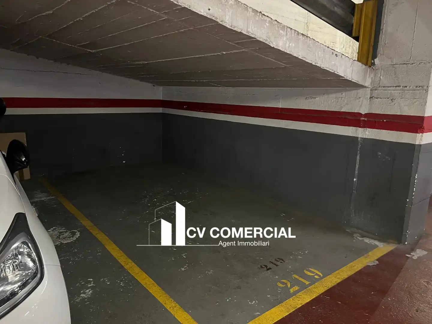 Einzelparkplatz mit Aufzug zur Miete in Carrer del Doctor Ferran