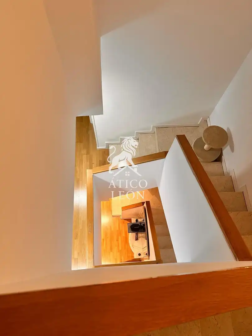 Casa adosada en venta en San Andrés del Rabanedo con Calefacción, Jardín privado y Parquet