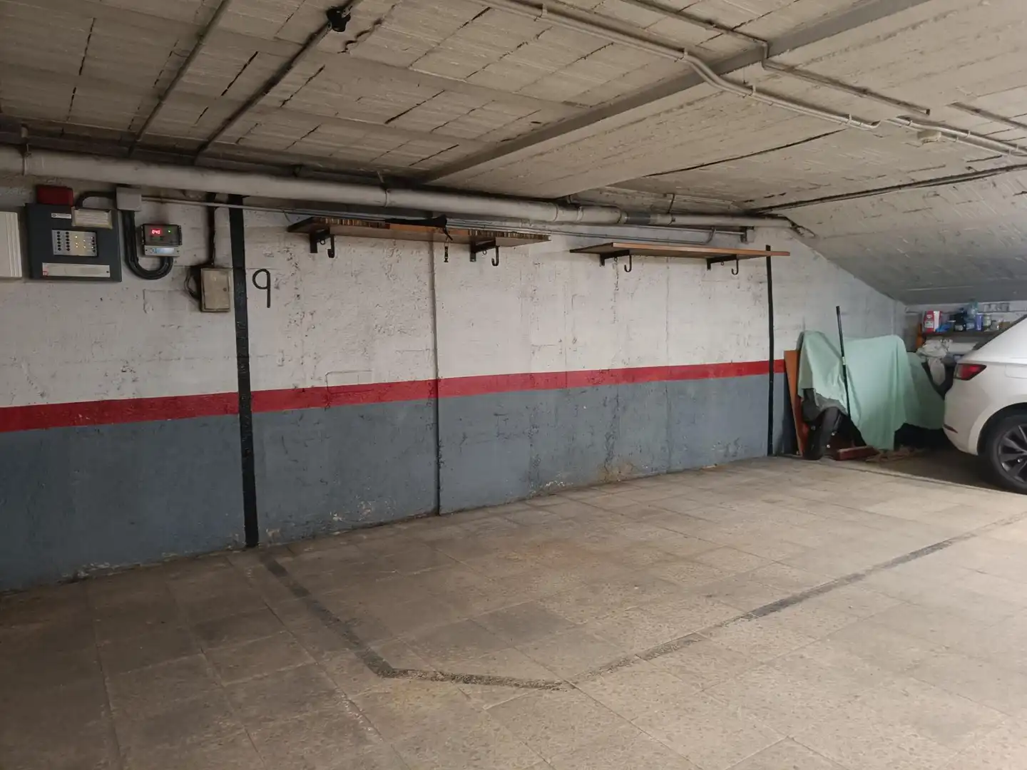 Parking for sale in Carrer d'Enric Prat de la Riba 3, imagen 2