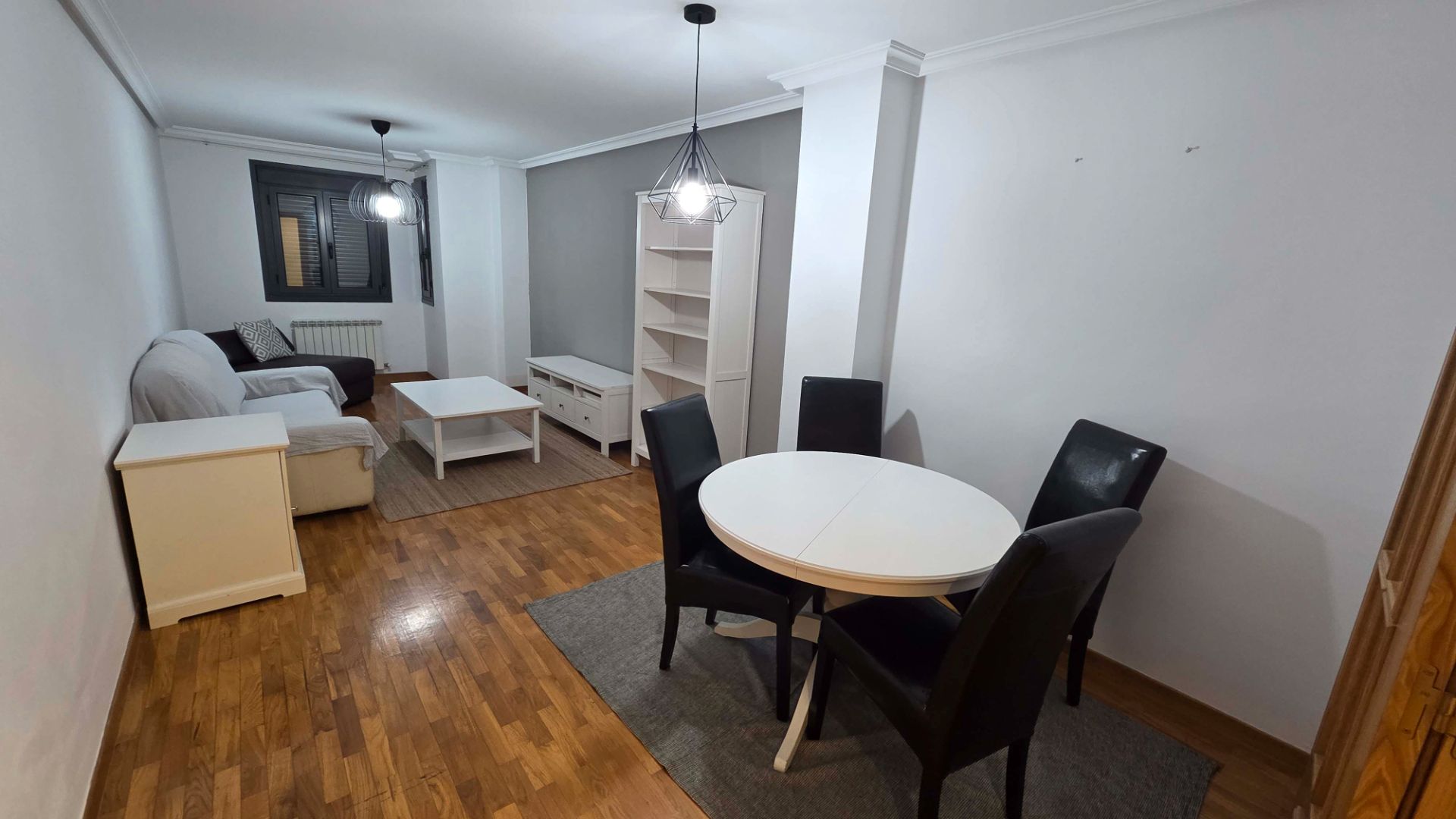 Comedor de Piso en venta en Laviana con Calefacción, Parquet y Trastero