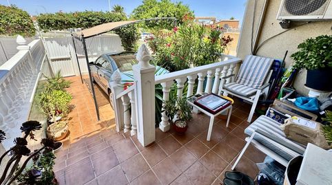 Foto 3 de Casa adosada en venta en Calle C del Lago, 23, Zona Carrefour - Urbanizaciones, Torrevieja