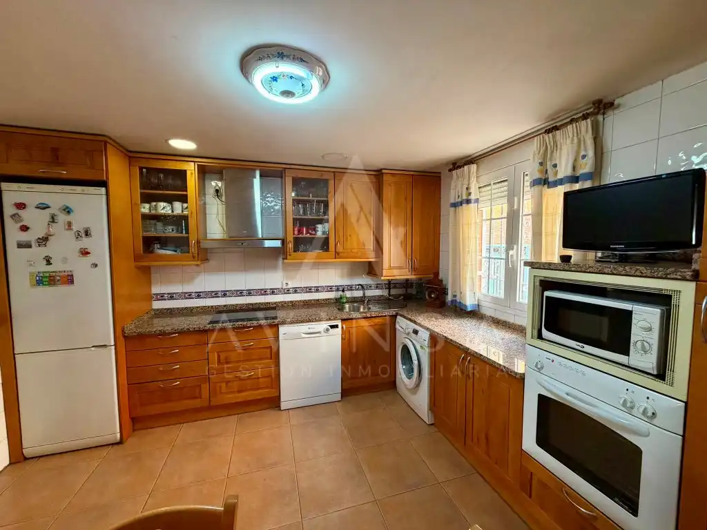 Cuina de Casa o xalet en venda en Guadalajara