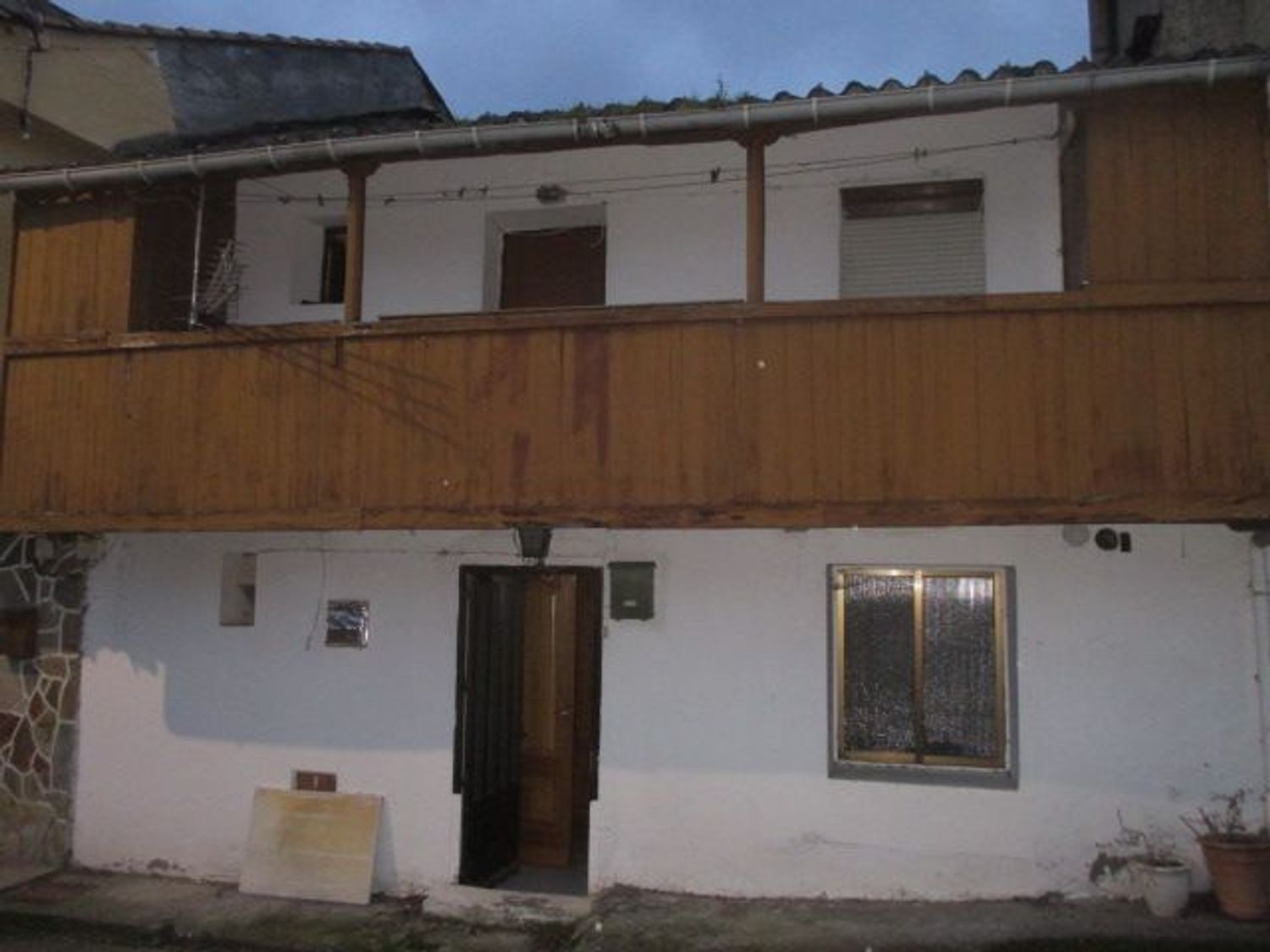 Vista exterior de Casa adosada en venda en Vegadeo