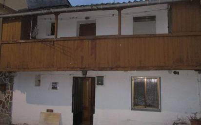 Casa adosada en venda a Vegadeo
