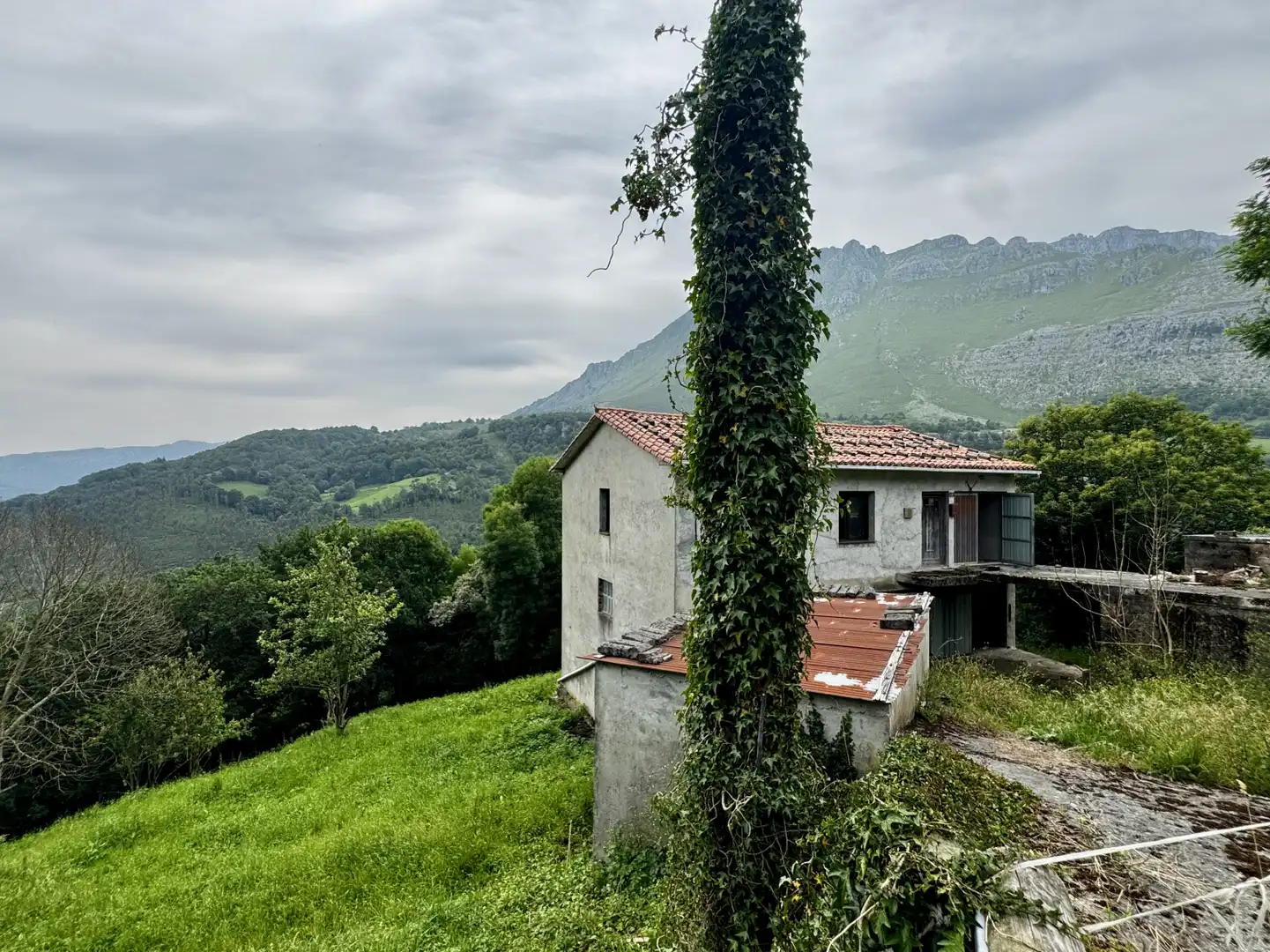 Exterior view of Houses for sale in Arredondo