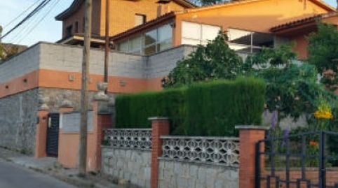 Solvia Inmobiliaria  Chalet independiente Lliçà dAmunt