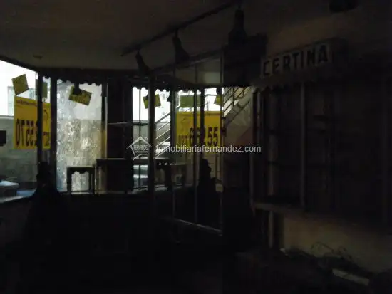 Locale commerciale in vendita a Casco Antiguo, imagen 3