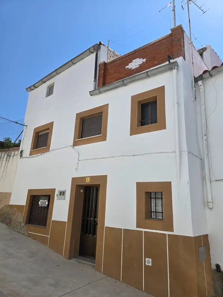 Vista exterior de Casa o chalet en venta en Brozas con Terraza, Trastero y Amueblado