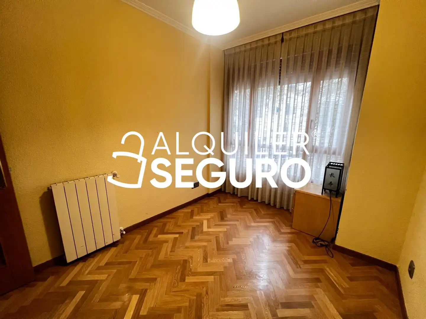 Schlafzimmer von Wohnung zur Miete in Madrid mit Klimaanlage, Heizung und Abstellraum