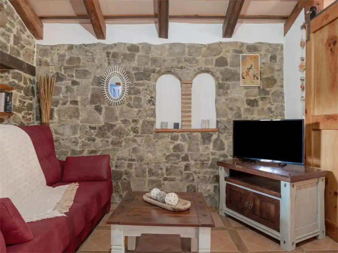 Sala d'estar de Finca rústica de lloguer en Conil de la Frontera amb Aire condicionat, Jardí privat i Piscina