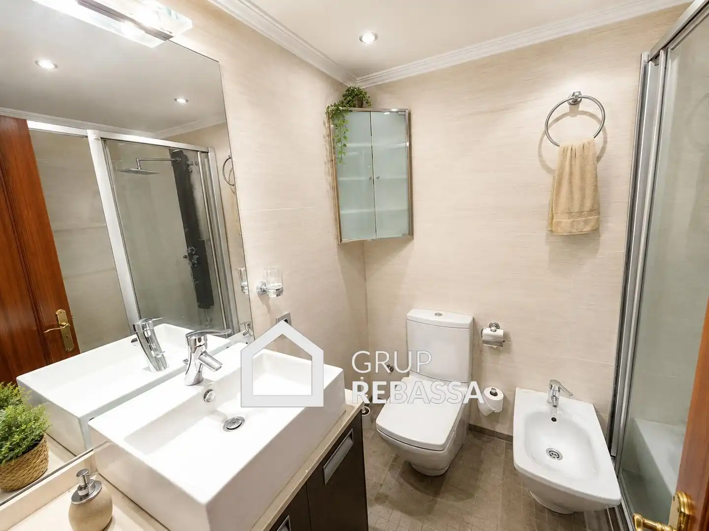 Badezimmer von Wohnung zum Verkauf in  Palma de Mallorca mit Klimaanlage, Heizung und Terrasse