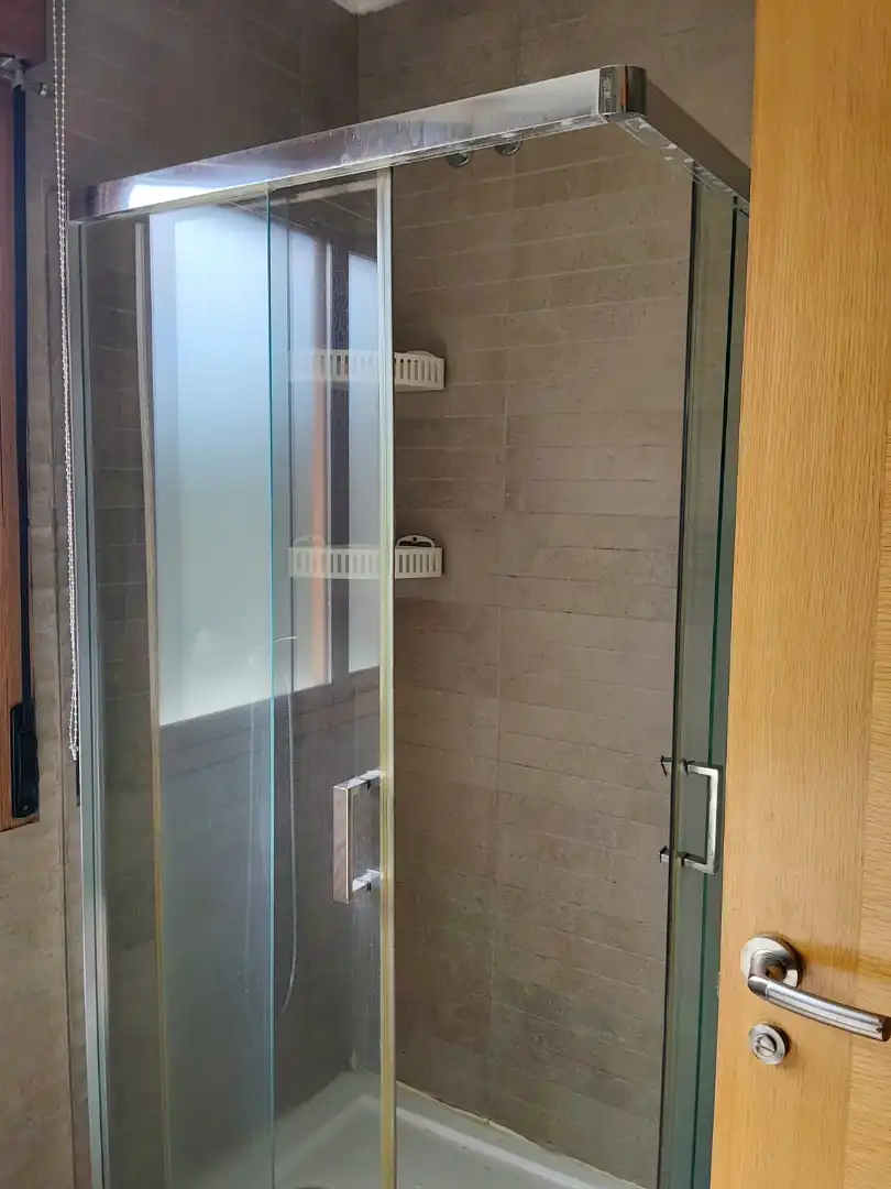 Baño de Casa o chalet en venta en Poio con Calefacción, Jardín privado y Terraza